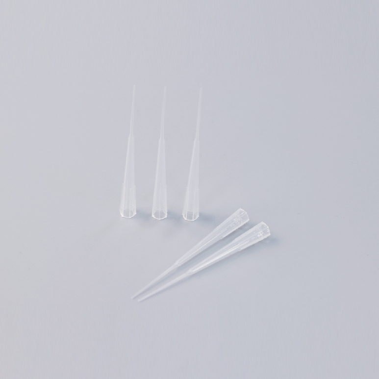 Spotting pipetting tips